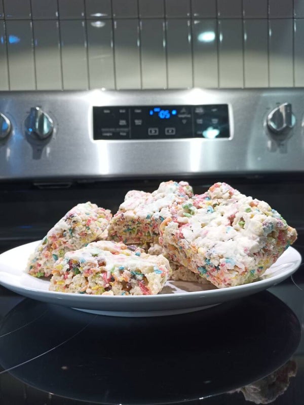 Vanilla Rice Crispy Treats with Fruity Pebbles