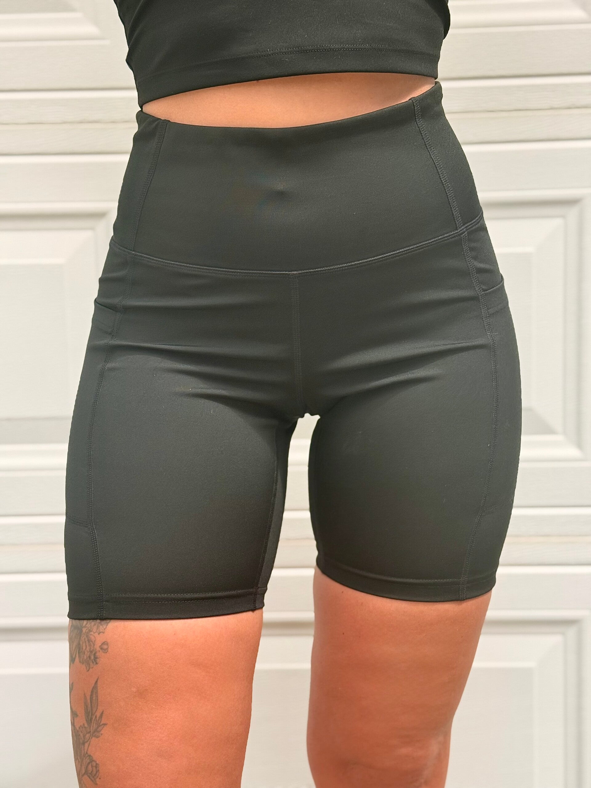 Yoga Shorts with pockets