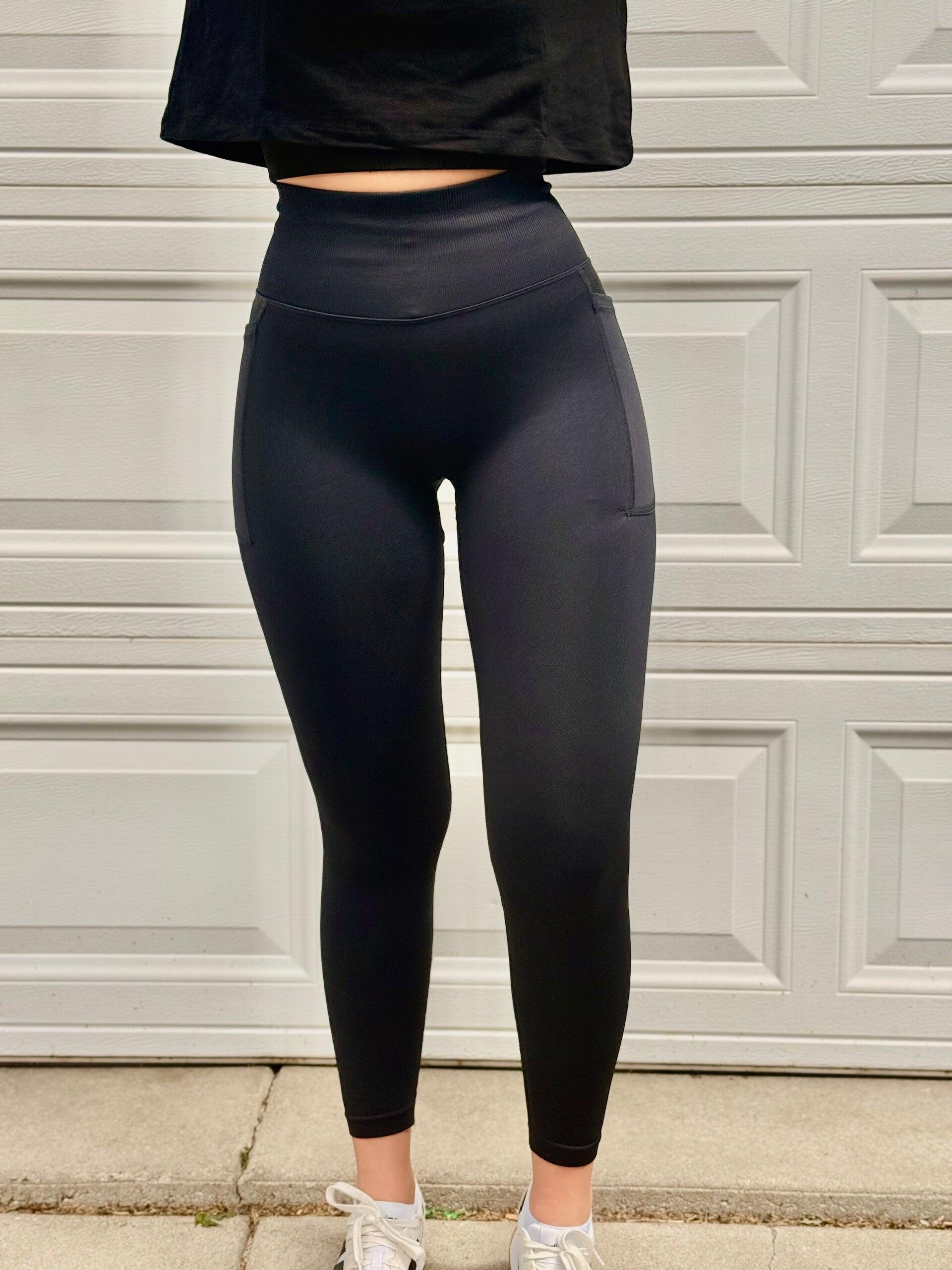 Seamless yoga legging with scrunch butt