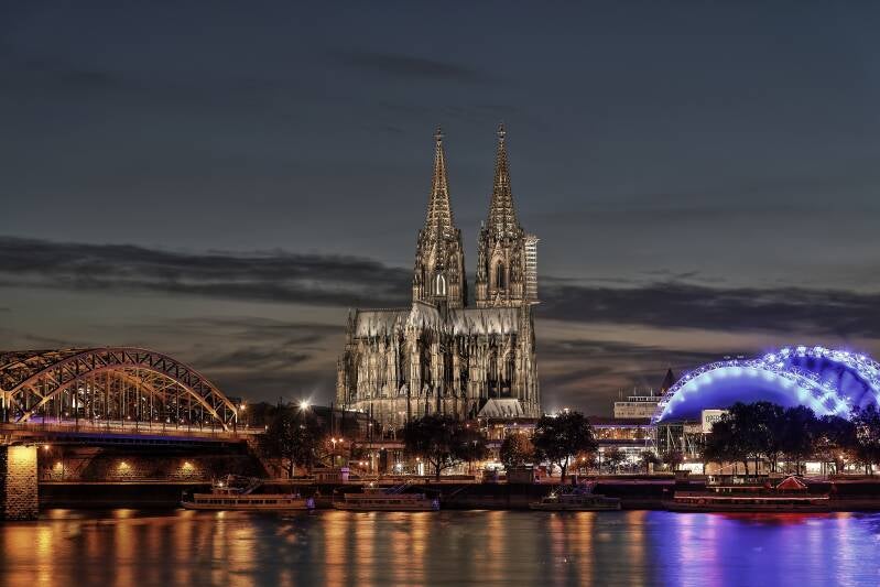 Kölner Dom Hohenzollernbrücke Rhein Musical Dome