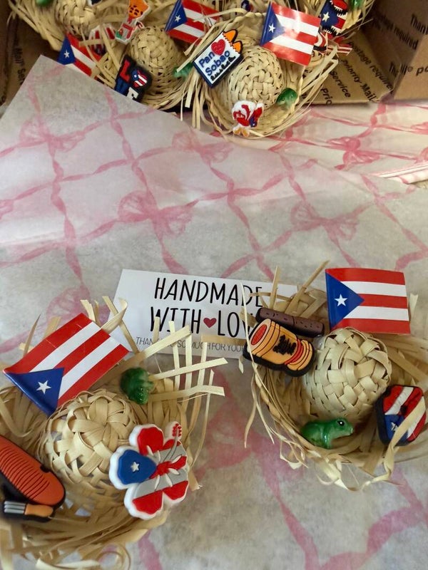 Mini Pava Hat Clips