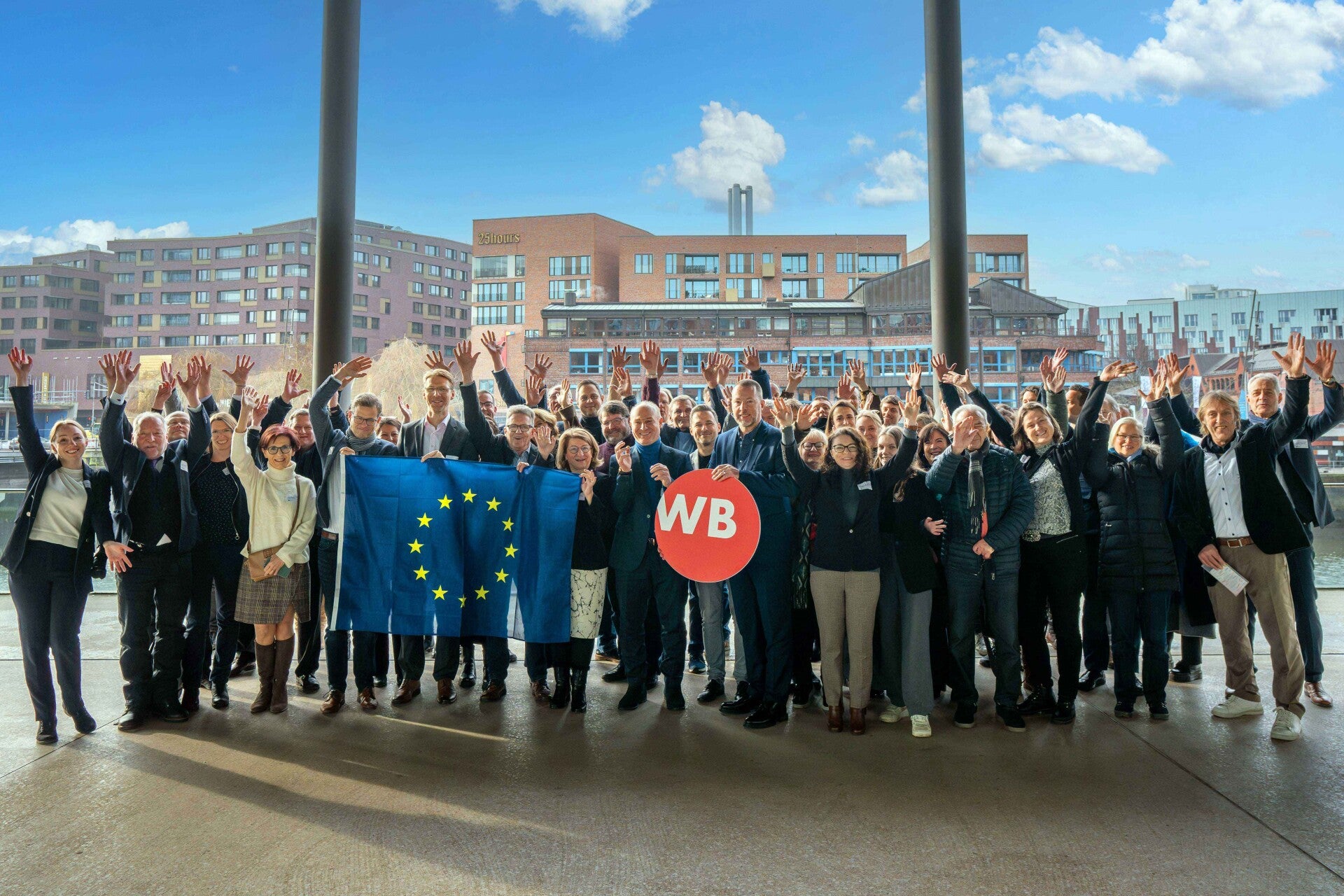 Gruppenfoto Jubiläumsveranstaltung Hamburger Weiterbildungsbonus