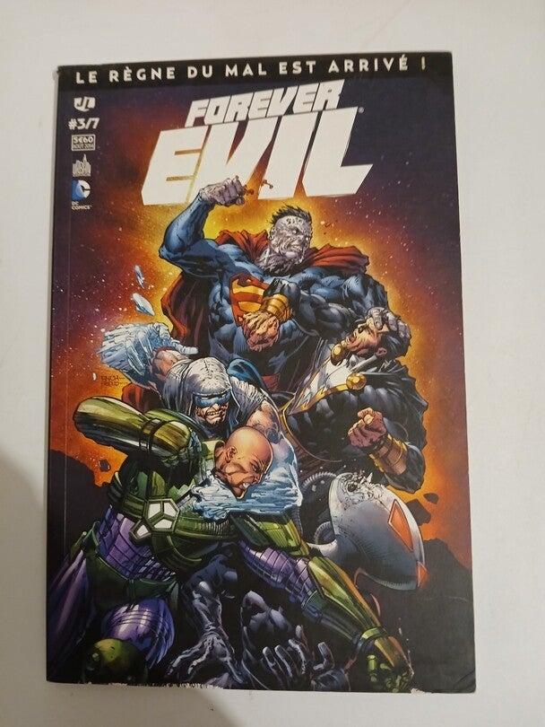 Forever Evil - 3