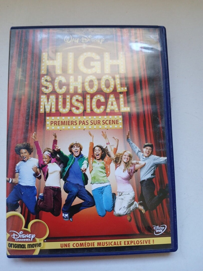 High School Musical : Premiers pas sur scène (2006)
