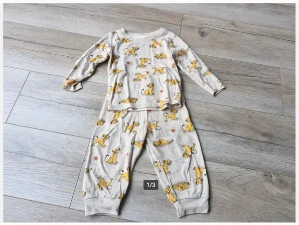 2 delige simba pyjama Maat 86