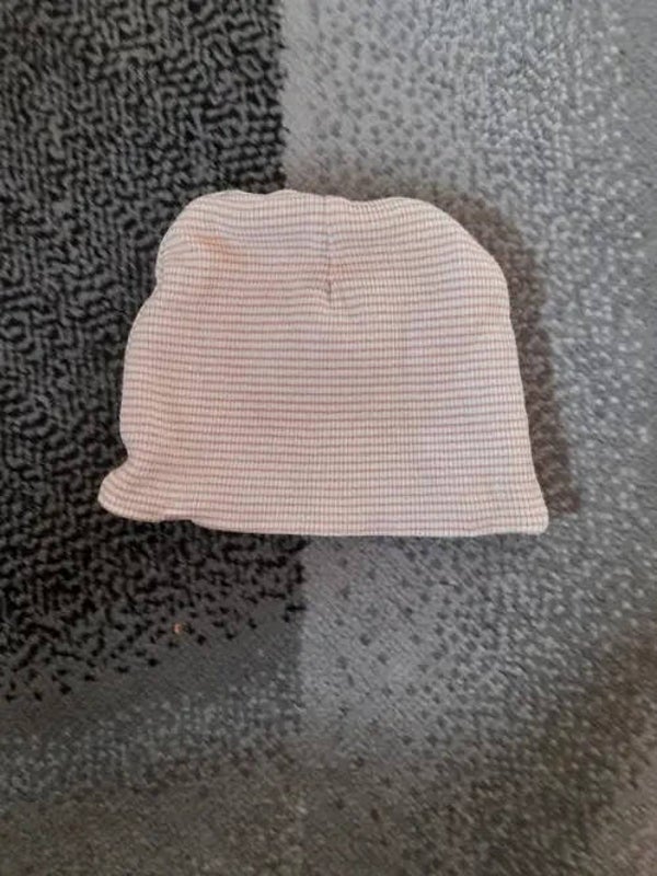 Beige mutsje one size.1