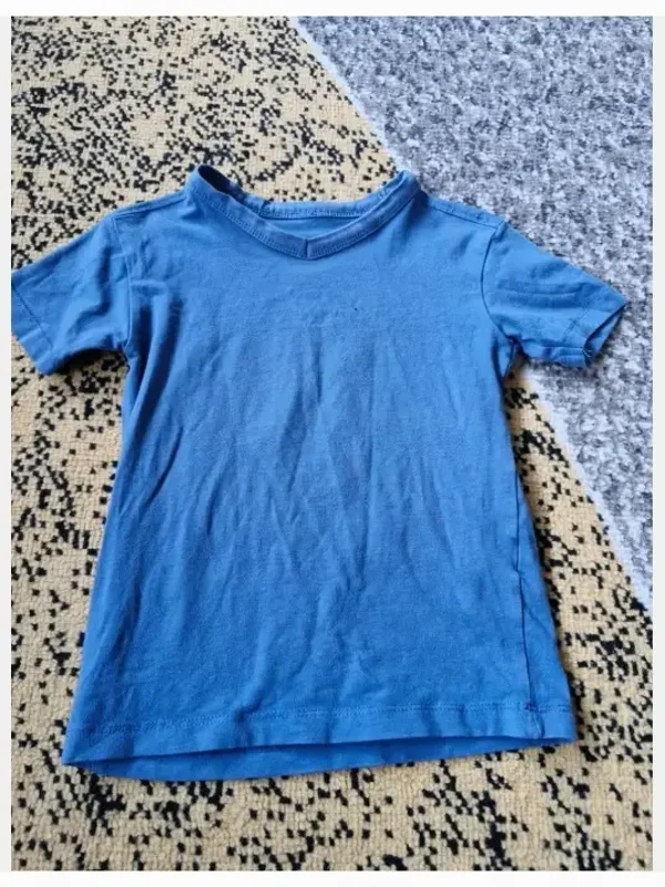 Blauw effen tshirt maat 98-104