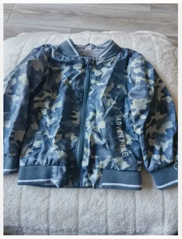 Blauw grijs leger zomerjas maat 80