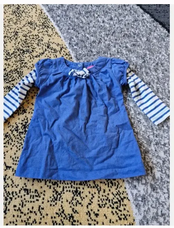 Blauw jurkje met Gestreepte mouwen maat 68