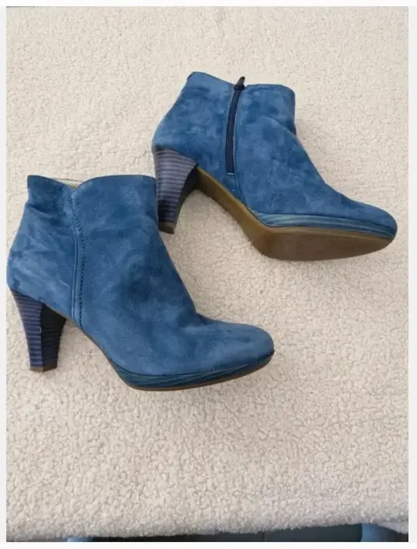 Blauwe enkellaarzen maat 38