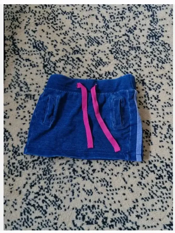 Blauwe rok met roze veter maat 62