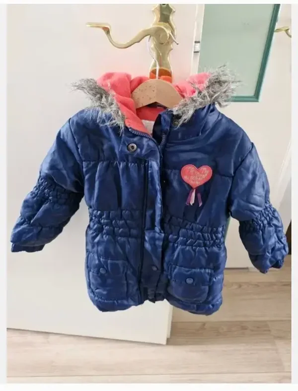 Blauwe winterjas maat 98-104