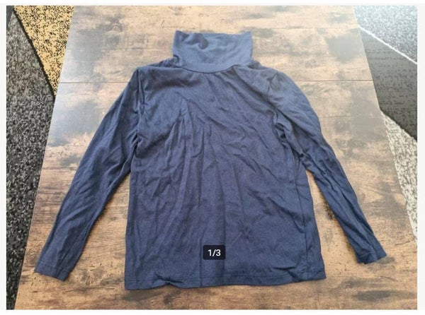 Donkerblauw shirt Met kol Maat 110