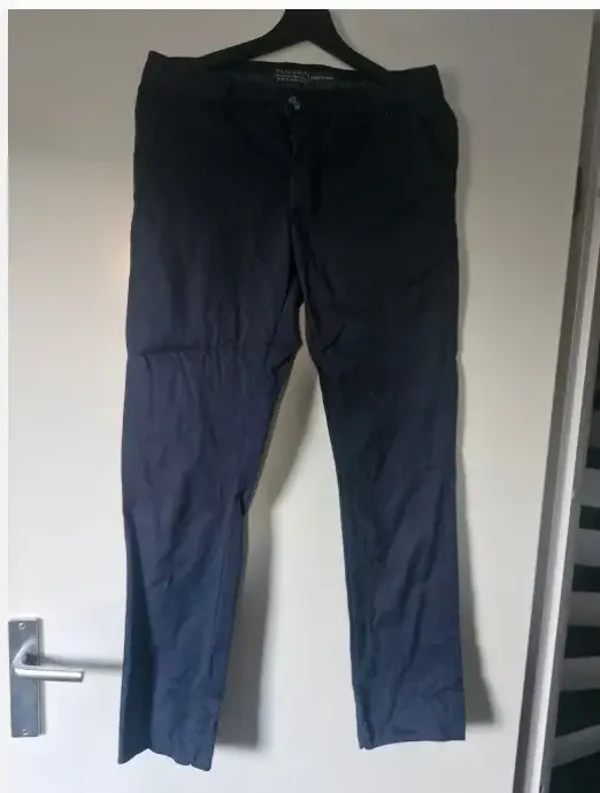 Donkerblauwe nette broek maat 30-30