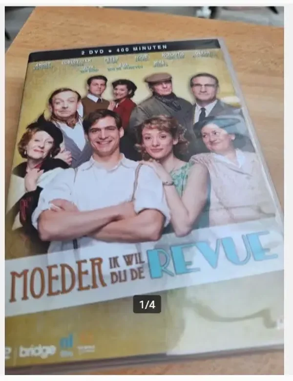 Dvd box moeder ik wil bij de revue