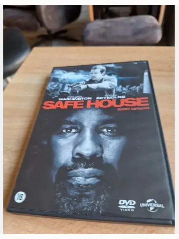Dvd safe house