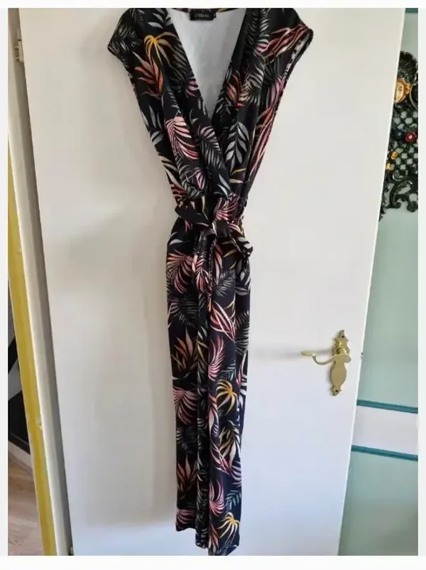 Fleurige jumpsuit Maat M