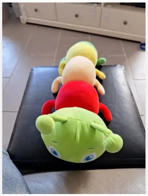 Gekleurde rups knuffel