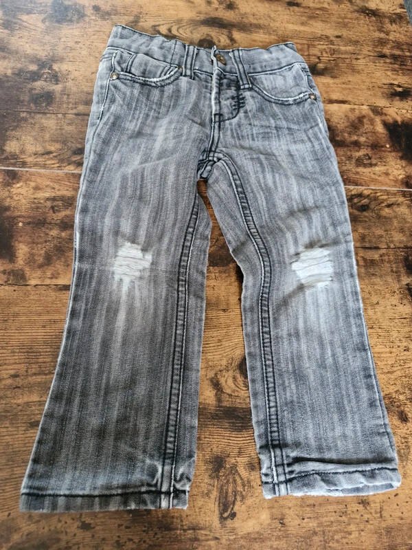 Grijze spijkerbroek van frendz Maat 92