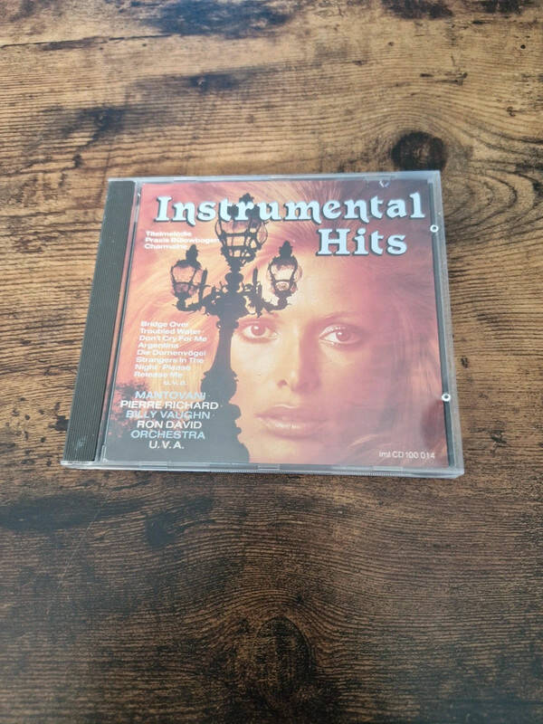 Cd intrumental hits