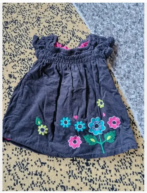 Jurkje met bloemen maat 62