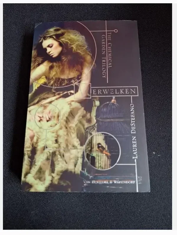 Roman 504 bladzijden Softcover  Isbn 9789044359169