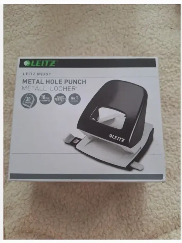 Leitz perforator