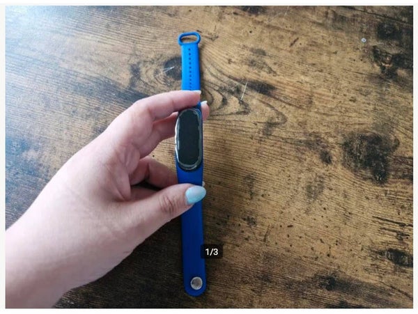 Nieuw donkerblauw digitaal horloge