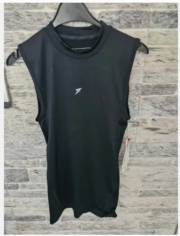 Nieuw Zwart sport hemdje maat xs