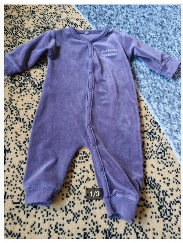 Paars boxpakje Maat 62