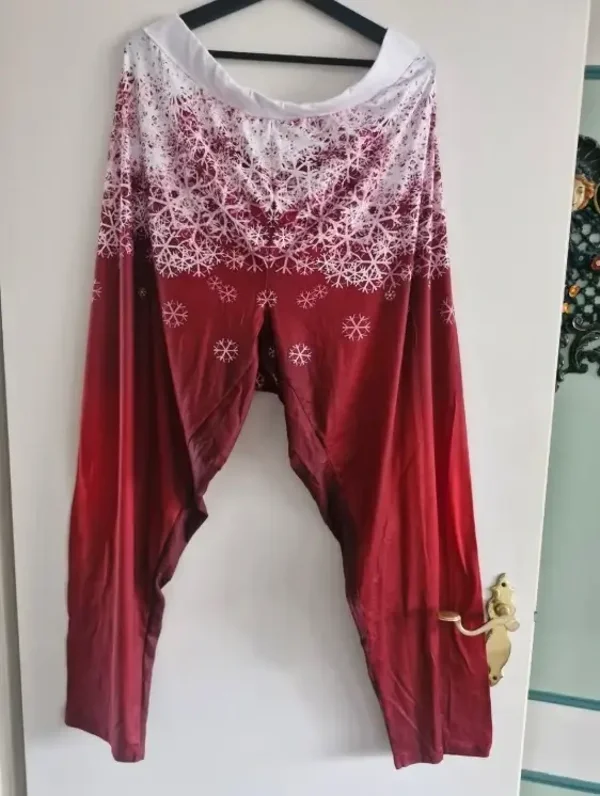 Rode kerstbroek met sneeuwvlokken maat 5xl