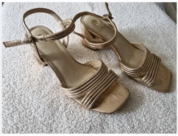 Rose goudkleurige instappers maat 40