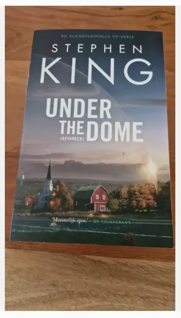 Stephen King - Under the dome (gevangen)
