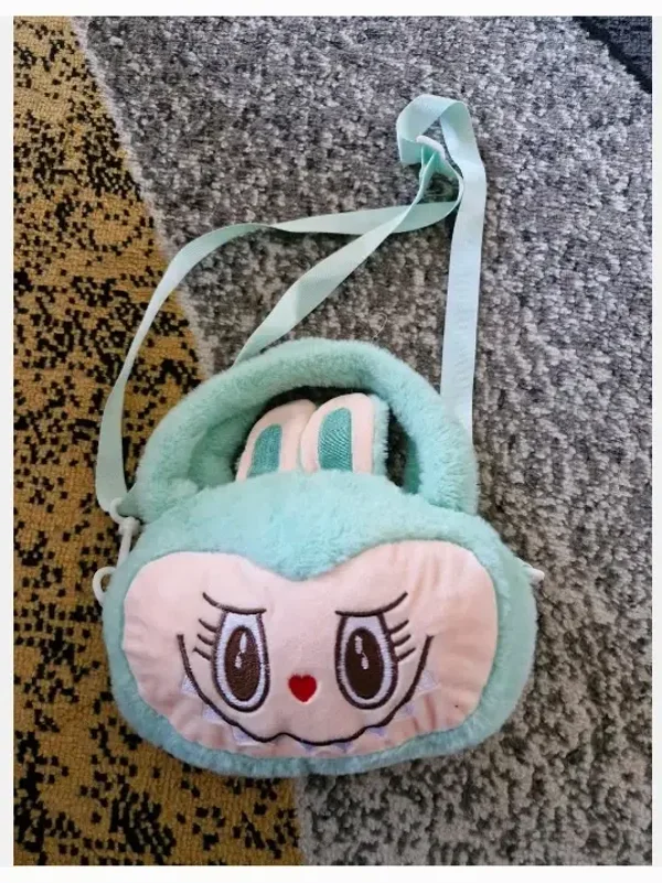 Turquoise labubu tasje