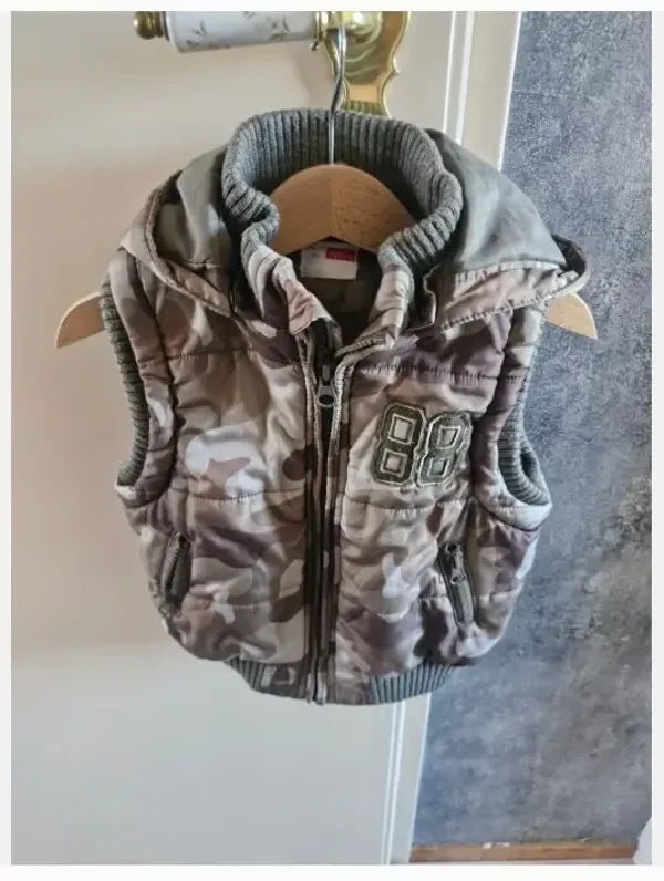 Winter Leger bodywarmer maat 92