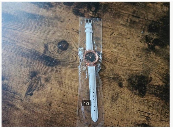 Wit dames quartz horloge Met sier diamantjes