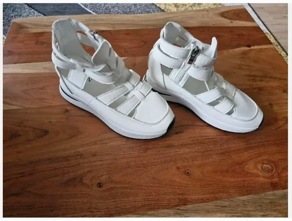 Witte Fashion sandalen met verhoogde zool - Maat 38