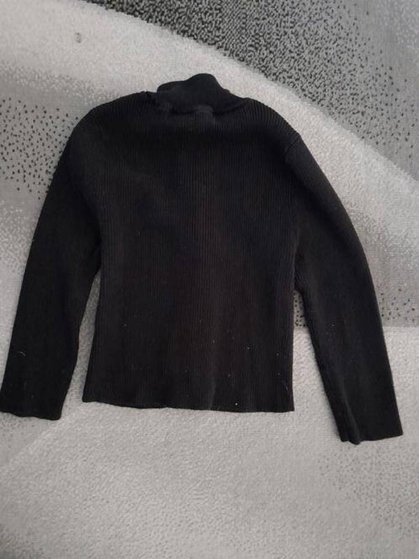 Zwart truitje met rits Maat L