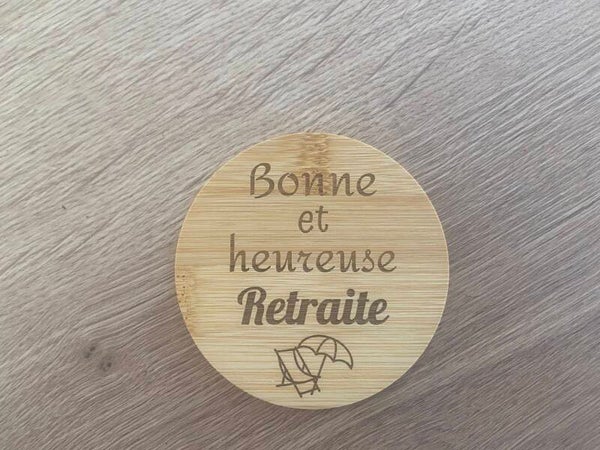 2 Sous verre en bois gravé Retraite