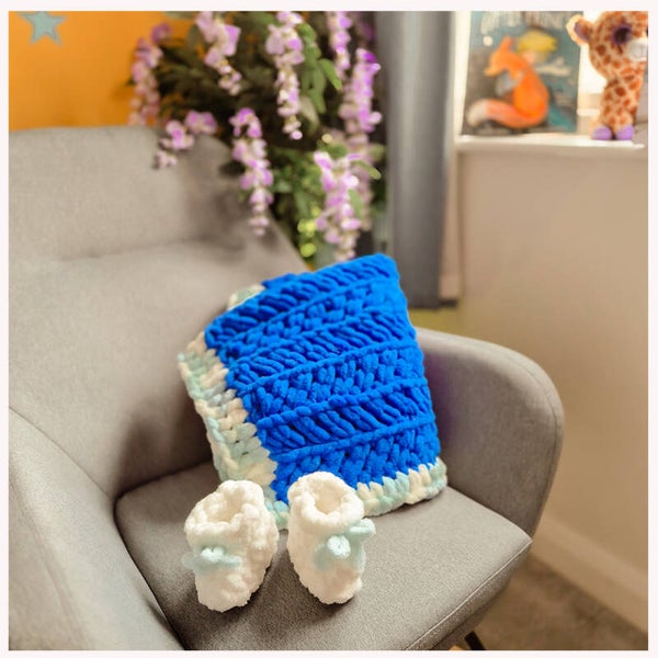 Puffy Handmade boots / White