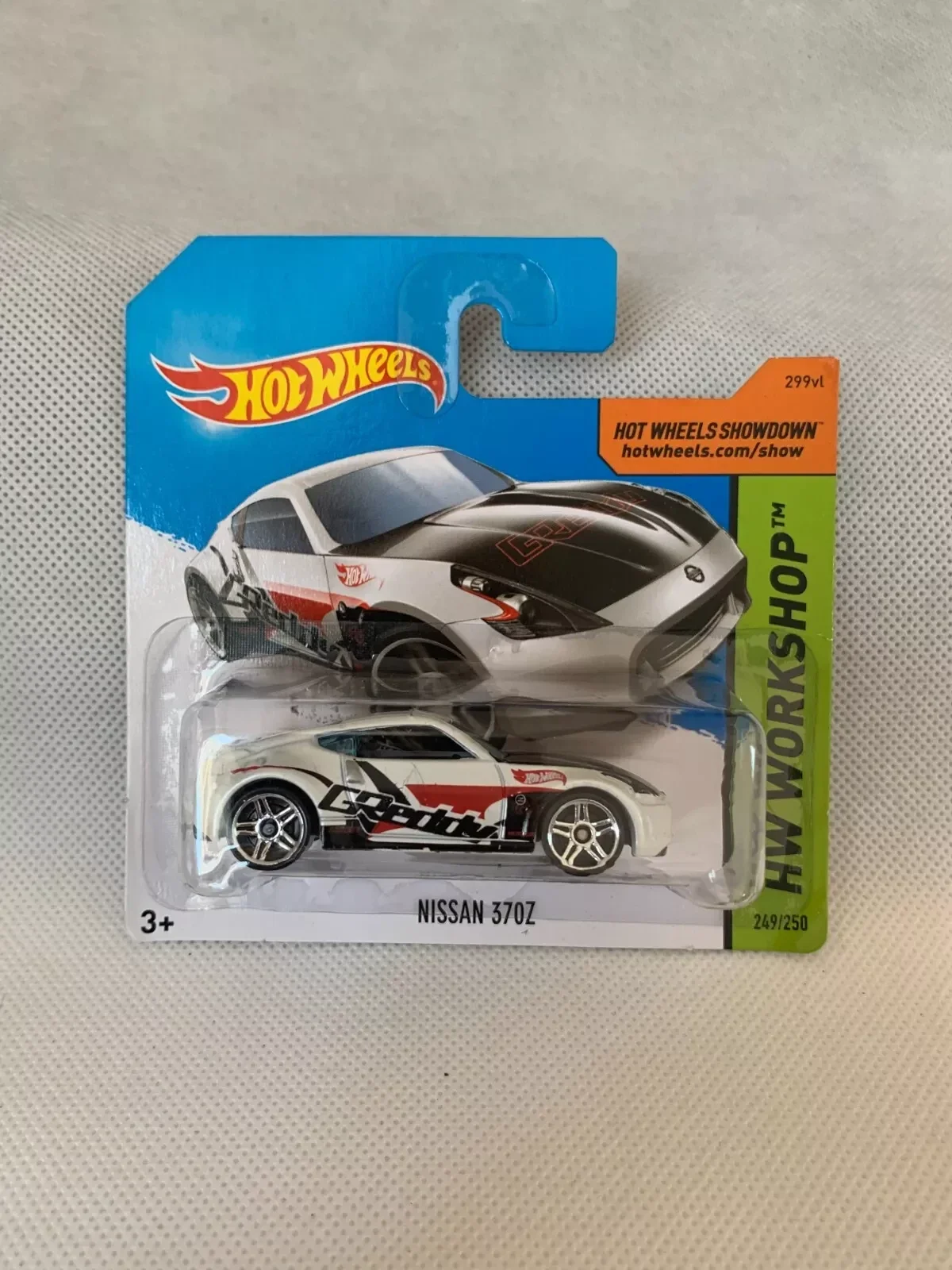 Hot Wheels Nissan 370Z White 249/250 Jentacular