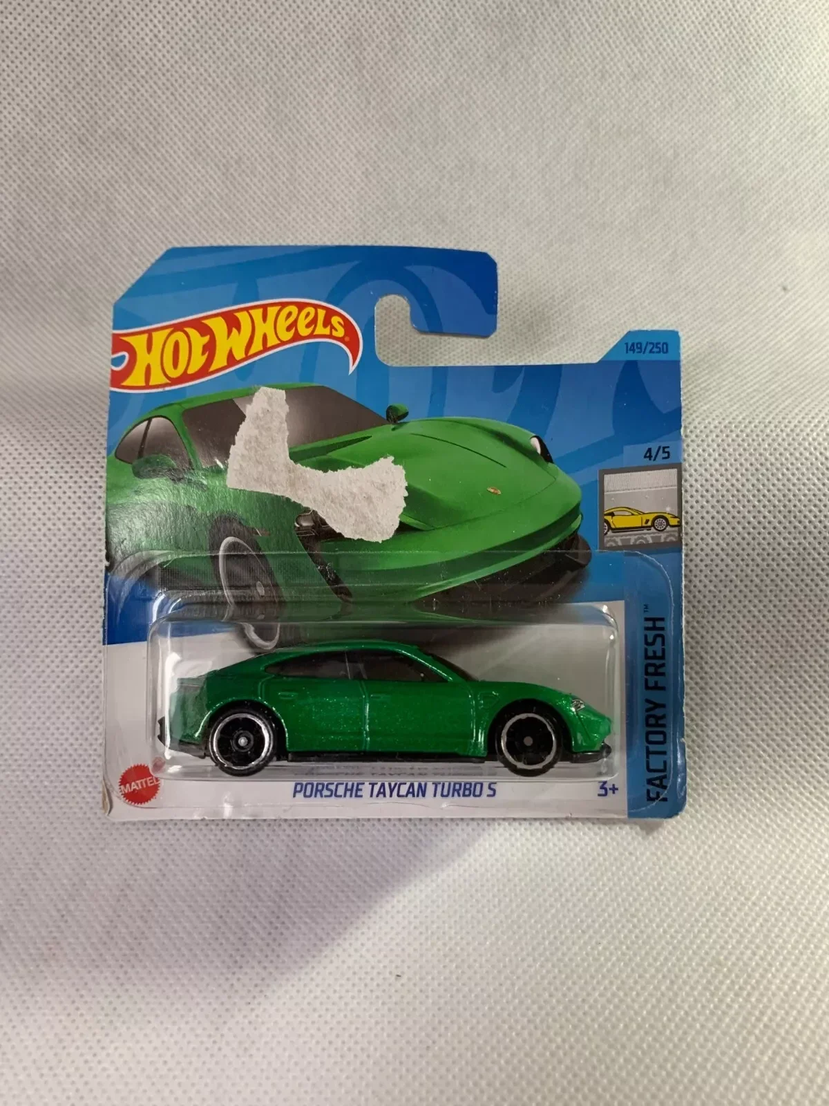 Hot Wheels Porsche Taycan Turbo S HKJ31 grün 2023 149/250 Factory Fresh 4/5