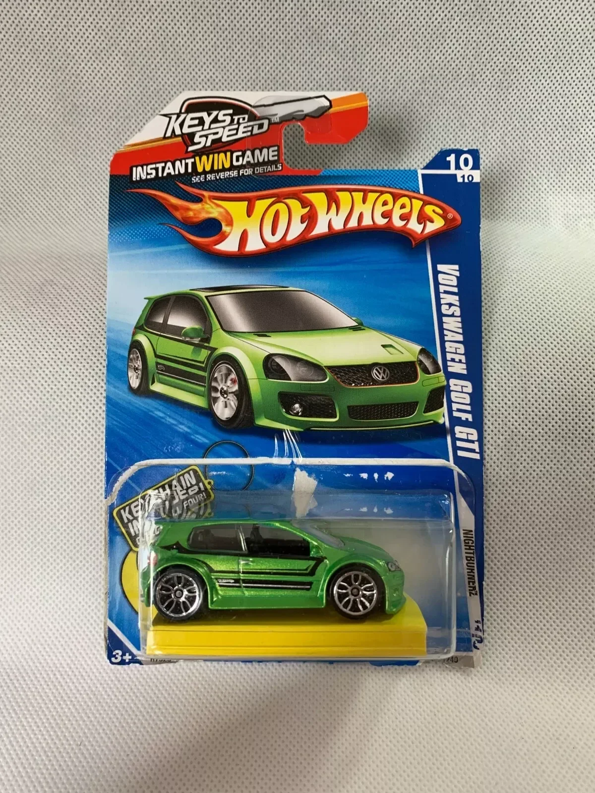 Hot Wheels Nightburnerz '10 Volkswagen Golf Gti Grüner Spielzeugauto 098/240