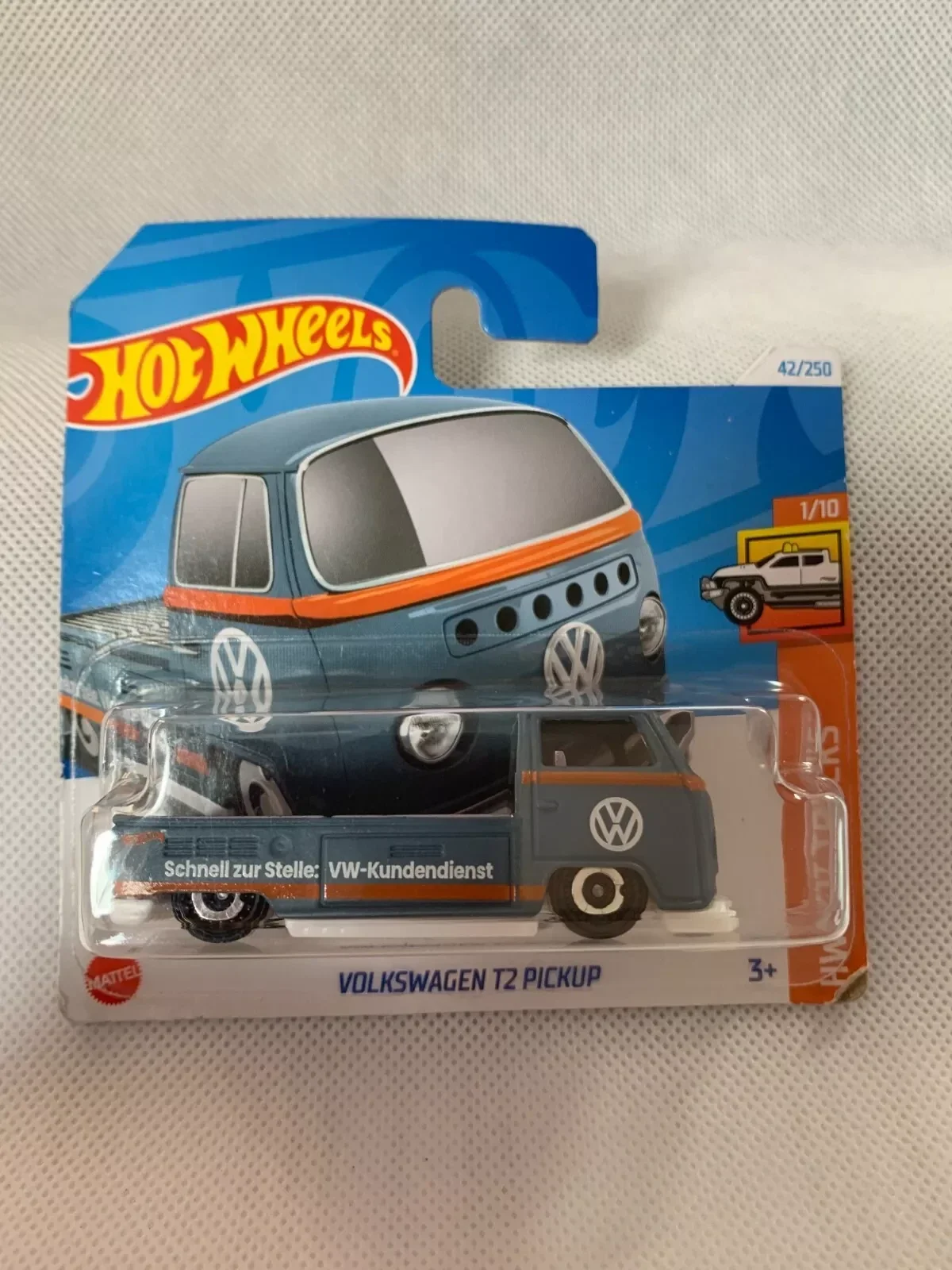 Hot Wheels Volkswagen T2 Pickup HW Hot Trucks 1/10 2024 42/250 1:64