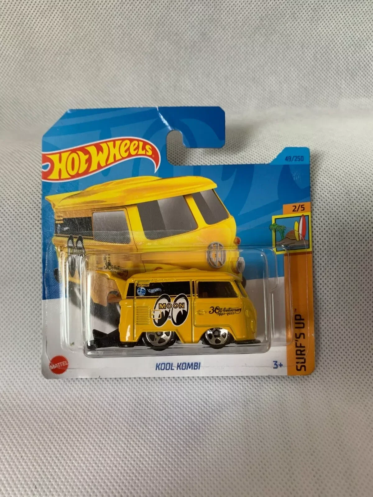 HOT WHEELS 2023 short card HW SURF'S UP KOOL KOMBI moon eyes 42/250