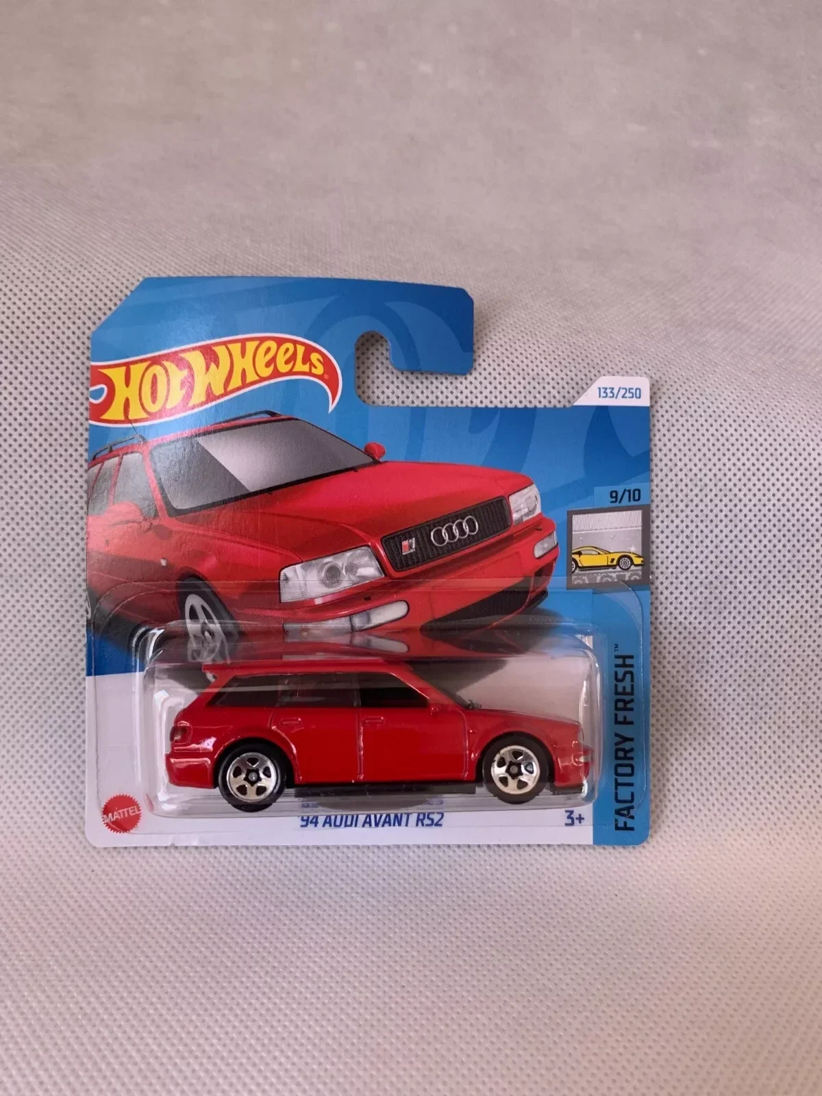 Hot Wheels ~ '94 Audi Avant RS2, Red, Short Card with a 1:64