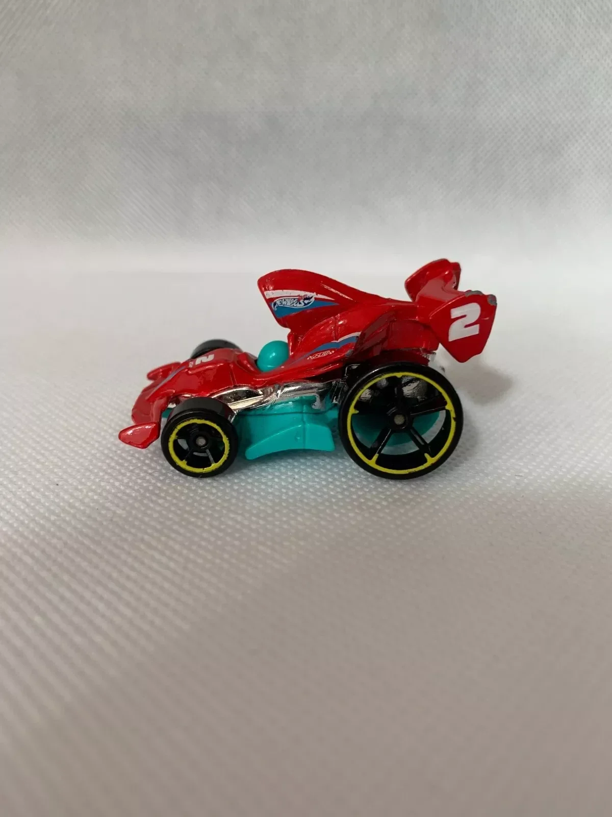 2015 Hot Wheels 70 Dodge Challenger hemi