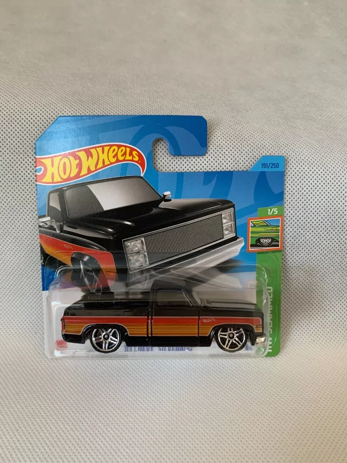 Hot Wheels 2023 ‘83 Chevy Silverado *191/250 Slammed *1/5 HKJ06 Short New Boxed