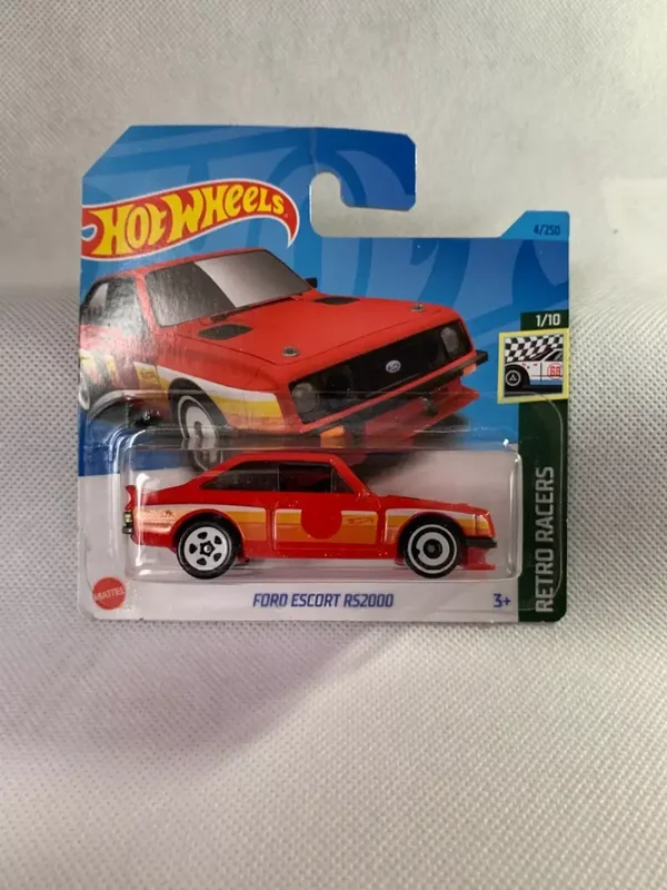 HOT WHEELS 4/250 - FORD ESCORT RS2000 - RETRO RACERS 1/10 - B2