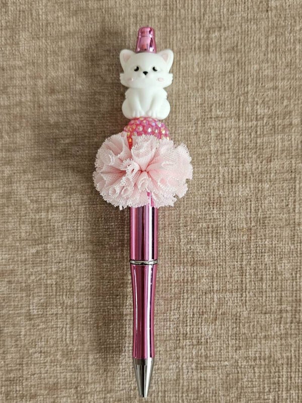 Pen - Kat Roze